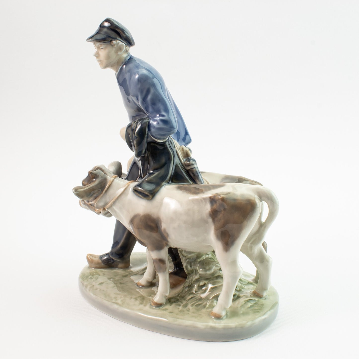 STATUINA PORCELLANA ROYAL COPENHAGEN "Ragazzo con Vitelli" 1858 ORIGINALE 23x18