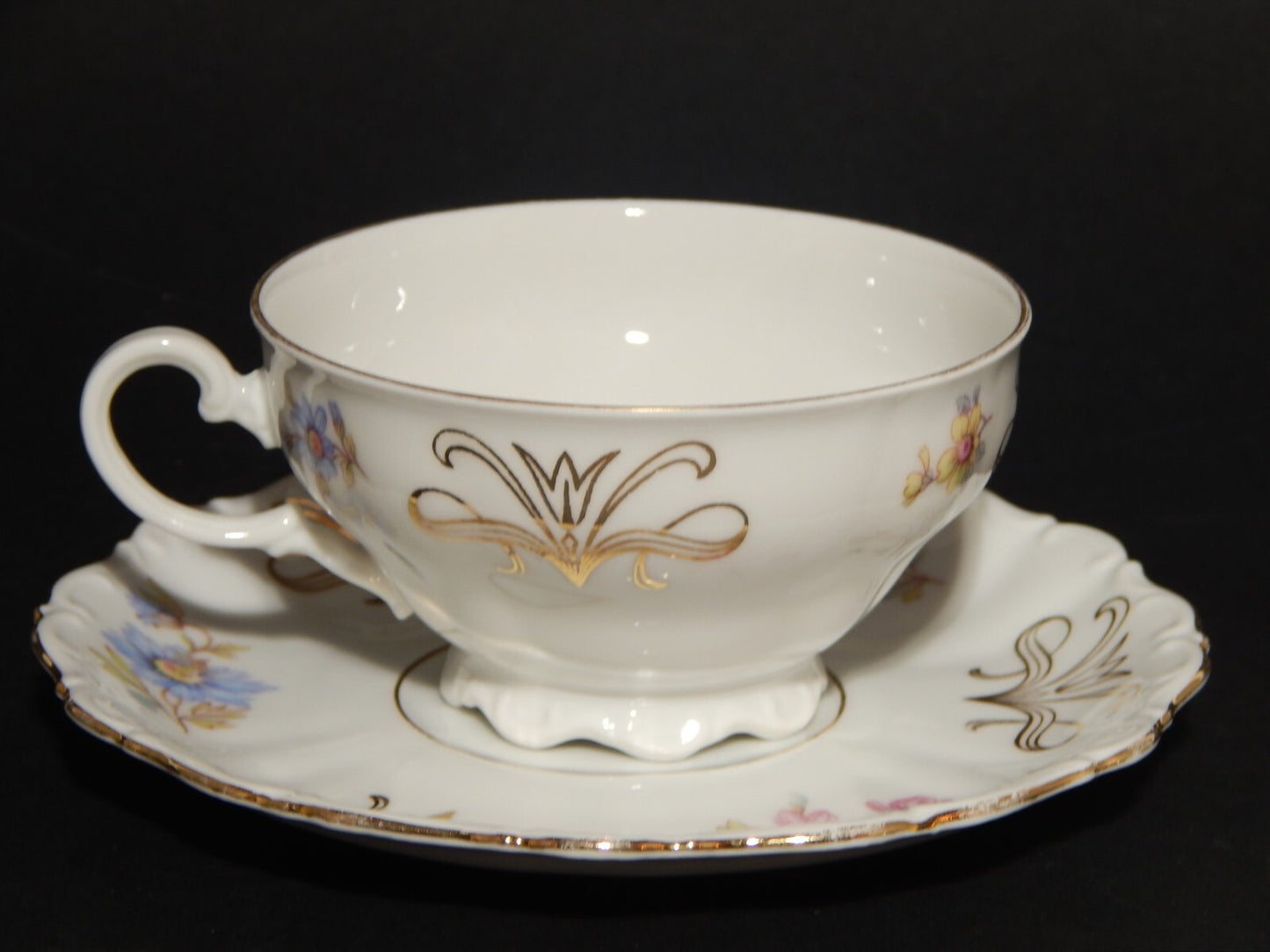 ANTICA TAZZA TE' PORCELLANA BIANCA BAVARIA SELTMANN WEIDEN THERESIA B1102