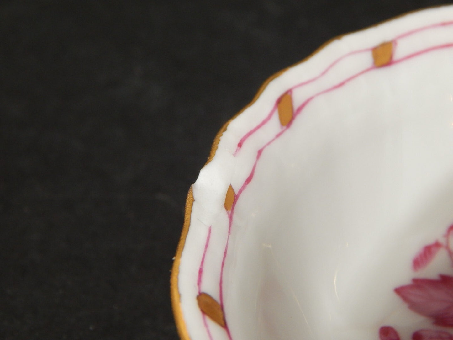 PREZIOSA PORCELLANA SALIERA PORTA SALE HEREND APPONYI CHINESE BOUQUET ROSA