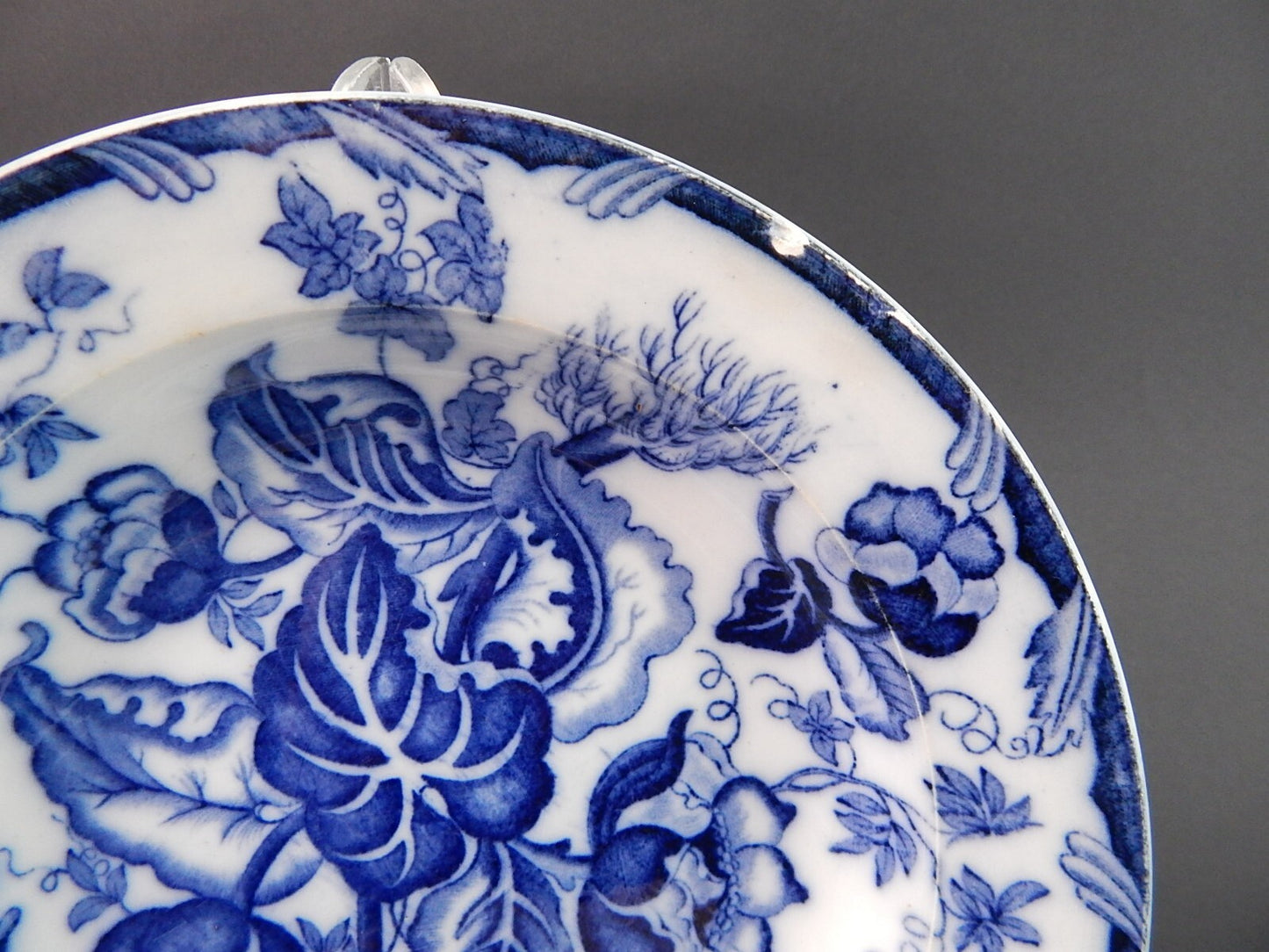 ANTICO PIATTO FONDO NINFEE BLU CERAMICA RICHARD MILANO FINE 800 WATER NYMPH A896