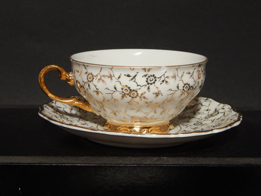 ANTICA TAZZA COLAZIONE PORCELLANA BIANCA E ORO BAVARIA SELTMANN THERESIA difetto