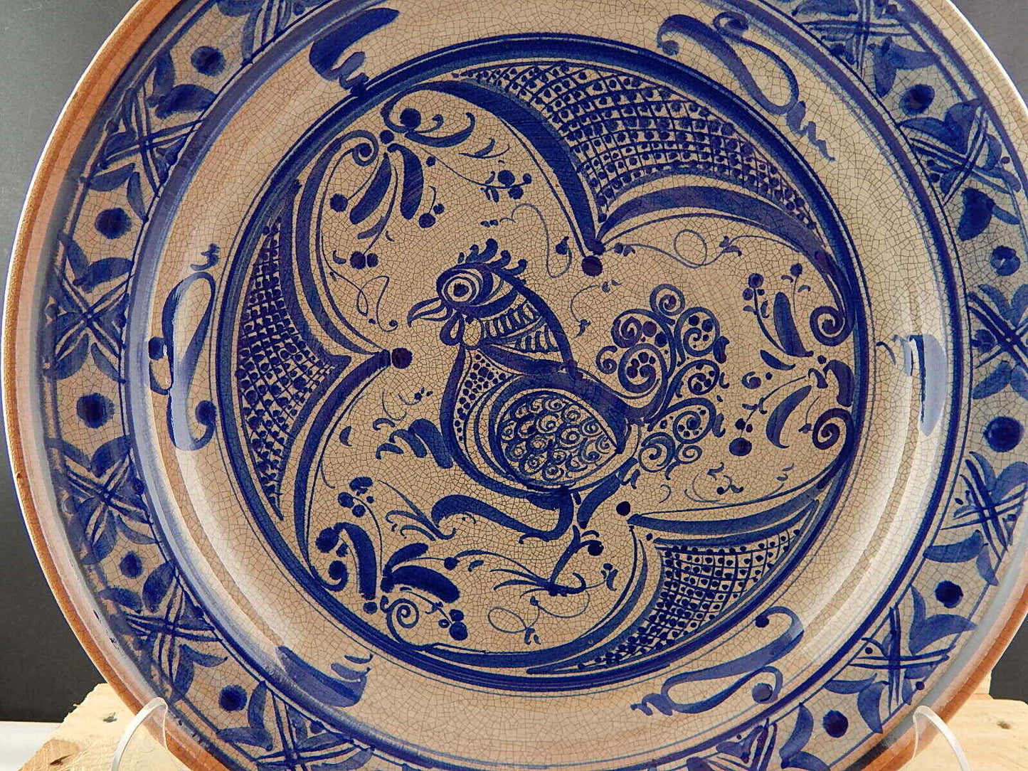 GRANDE PIATTO CENTROTAVOLA CERAMICA SMALTATO GALLO BLU CASTELLAMONTE PERINO