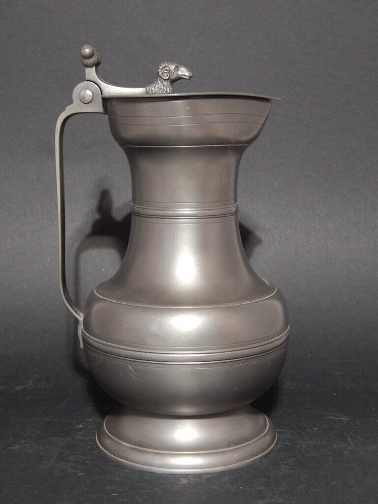 ANTICA COLLEZIONE BROCCA CARAFFA IN PELTRO 95% CON COPERCHIO CON TESTA ARIETE