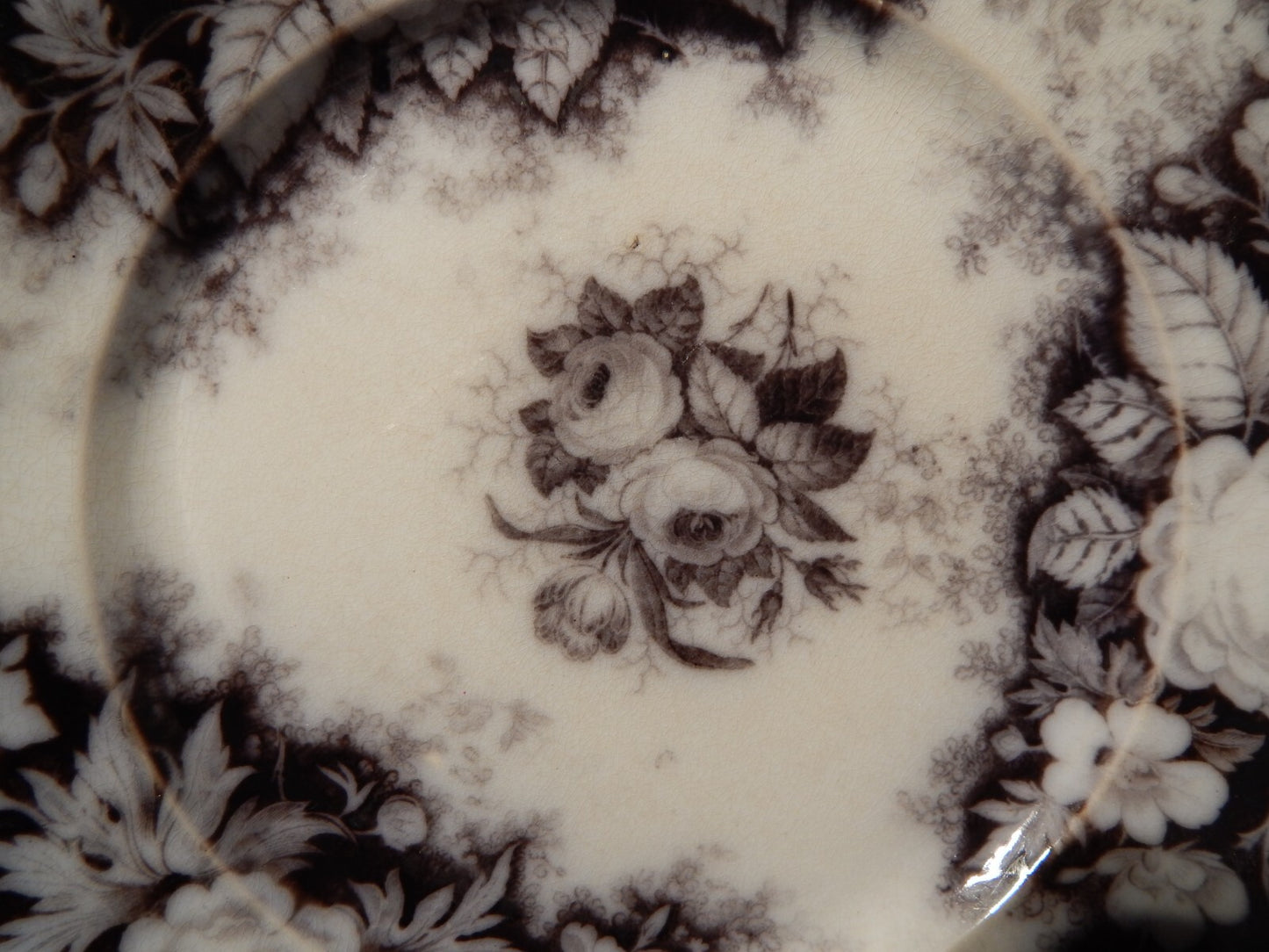 ANTICO PIATTO CERAMICA DISEGNO JARDINIERE VILLEROY & BOCH FINE '800 difetto 1142