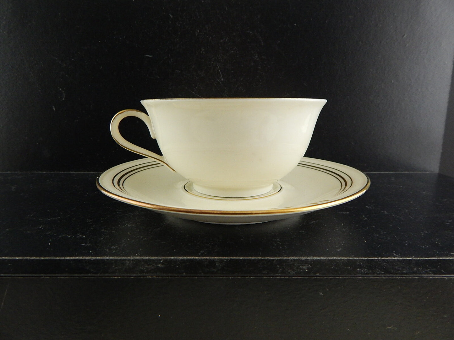 ANTICA TAZZA DA TÈ ART DECO PORCELLANA AVORIO ROSE ORO BAVARIA OSCAR SCHALLER