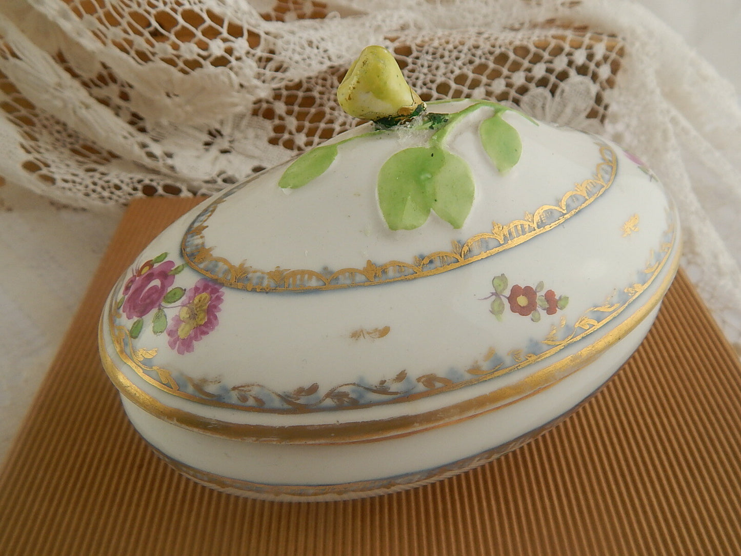 ANTICO PREZIOSO COFANETTO PORCELLANA IMPERO MARCHIO VIENNA BEE HIVE INIZIO 800