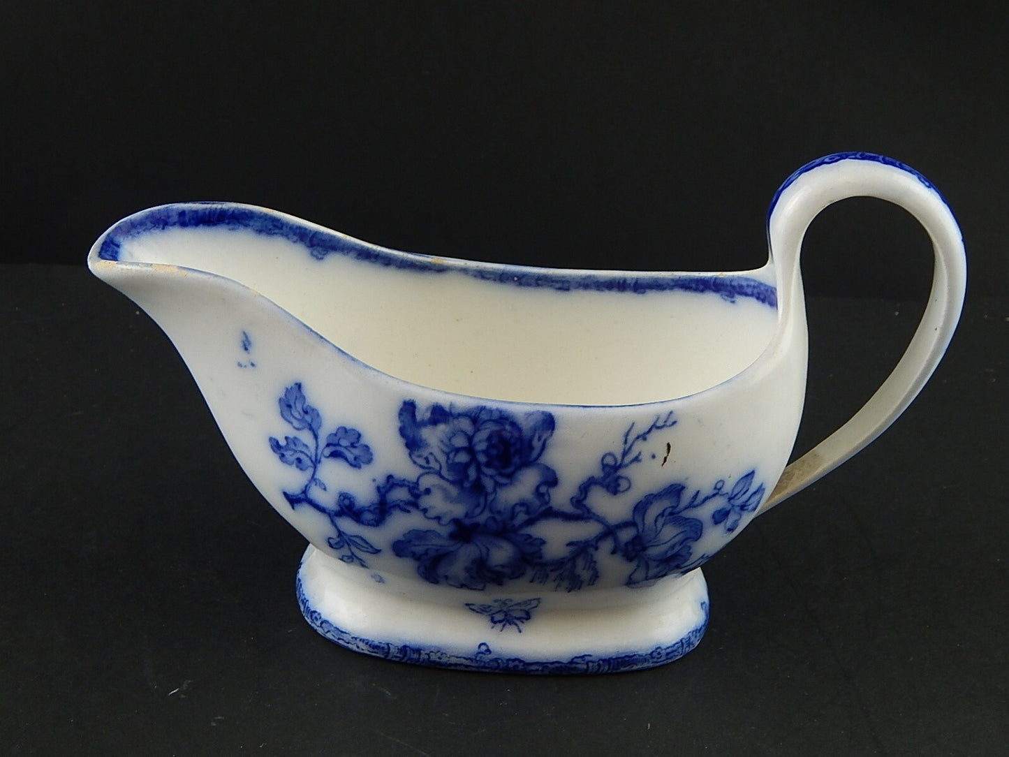 ANTICA SALSIERA PORCELLANA WEDGWOOD PEARL DIPINTA MANO PRIMA META' 800 FARFALLA