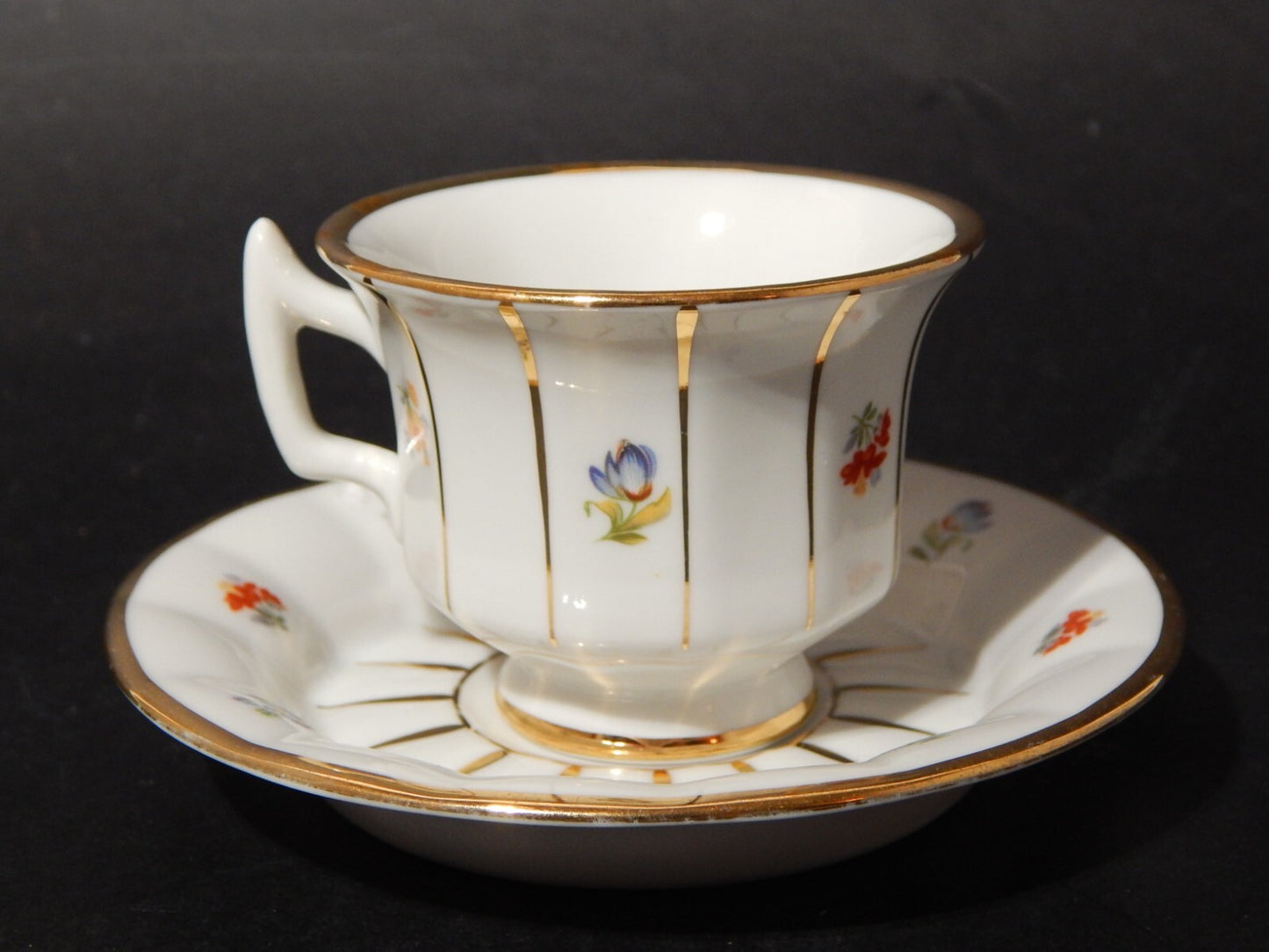 ANTICA PREZIOSA TAZZINA PORCELLANA KRAUTHEIM FIORI POLICROMI E ORO STILE IMPERO