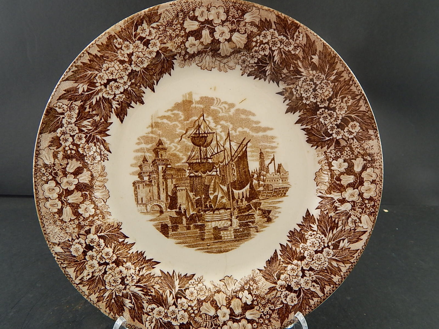 ANTICO PIATTO SEMI PORCELLANA RICHARD MILANO DECORO FERRARA META' 800 #A28