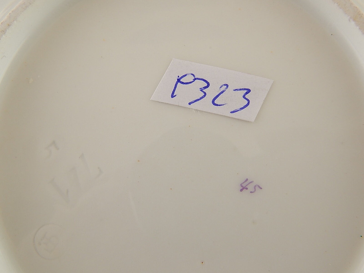 ANTICA PREZIOSA TAZZA TE' STILE IMPERO IN PORCELLANA BIANCA DECORATA VIOLA E ORO