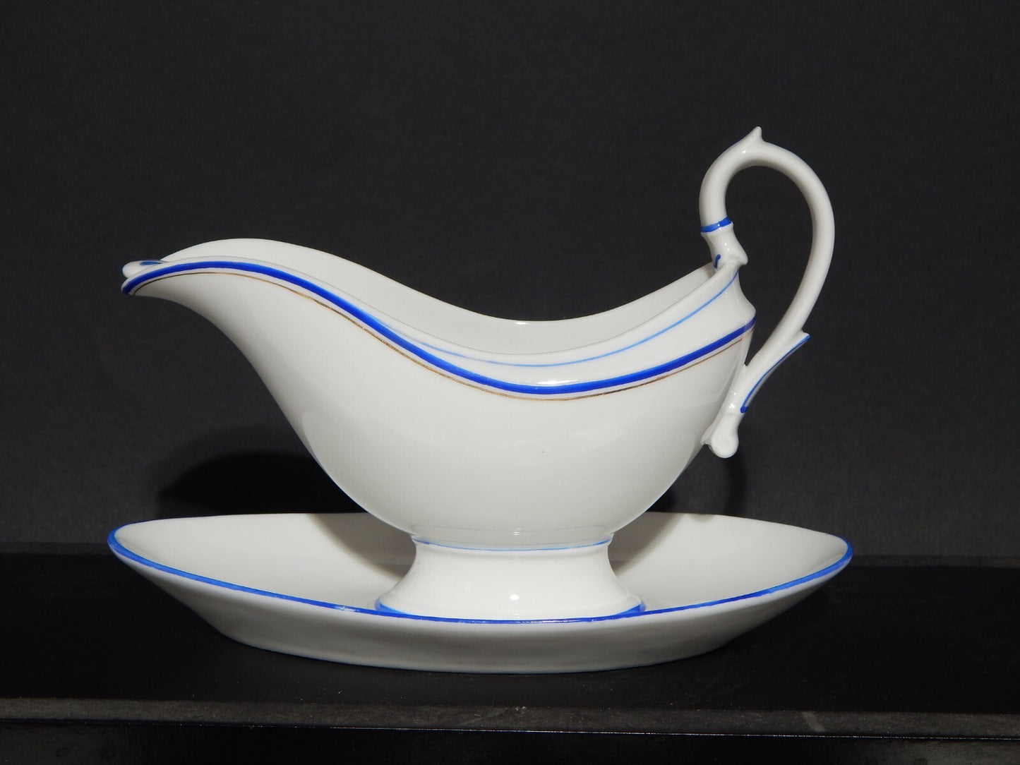 ANTICA SALSIERA CON CUCCHIAIO IMPERO PORCELLANA GINORI DOCCIA XIX SECOLO