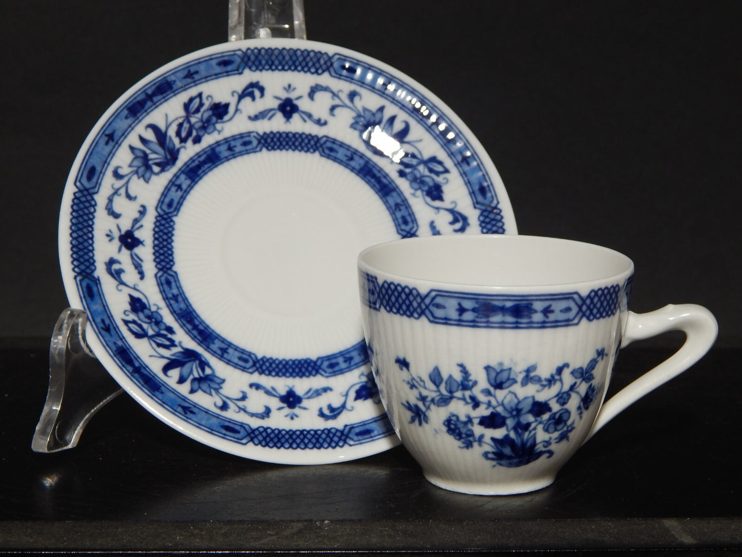 VINTAGE PREZIOSA TAZZINA PORCELLANA BIANCA BLU FLOREALE OSCAR SCHALLER BAVARIA