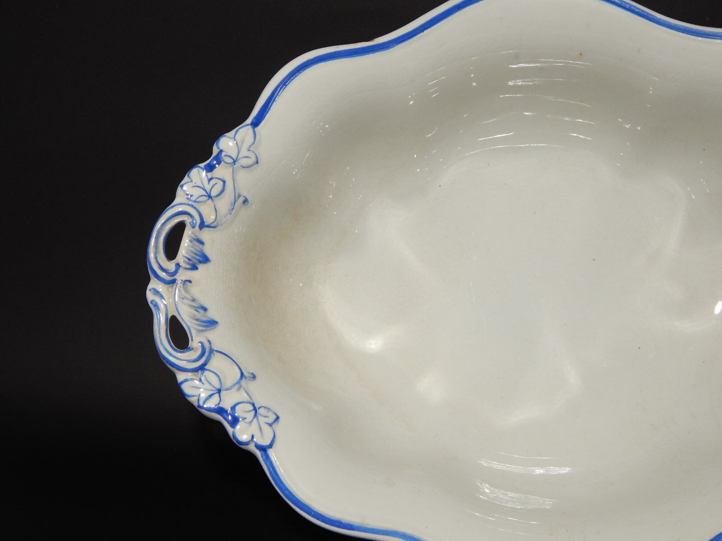 ANTICA RARA FRUTTIERA CENTROTAVOLA CERAMICA BIANCA E BLU RICHARD MILANO FINE 800