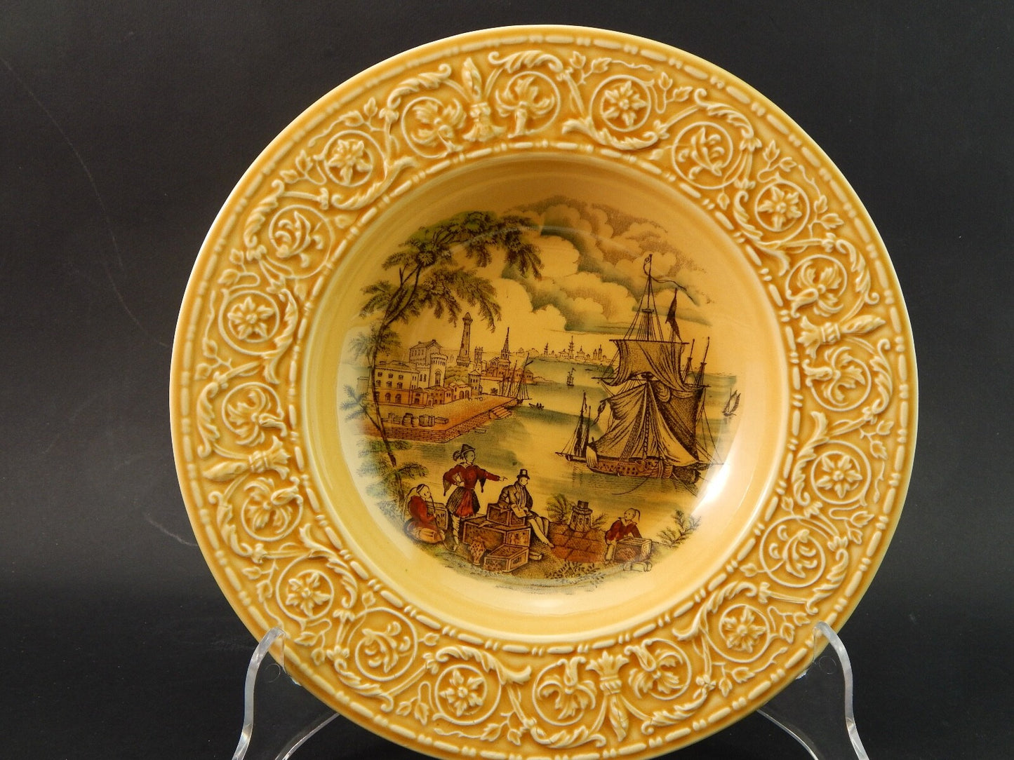 VINTAGE PIATTO FONDO ROYAL STAFFORDSHIRE CERAMICS ENGLAND SAFE HARBOUR