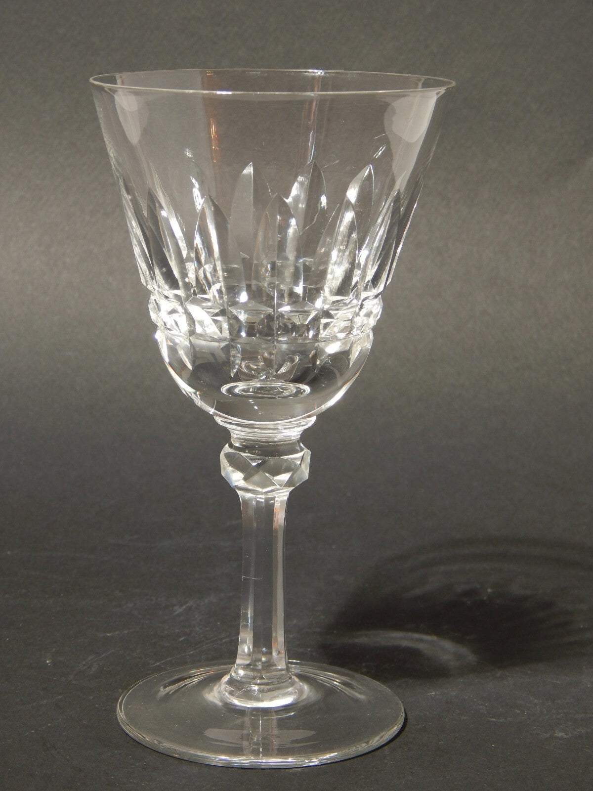 ANTICO ELEGANTE ART DECO SERVIZIO 8 BICCHIERI CALICI CRISTALLO BOEMIA MOLATI