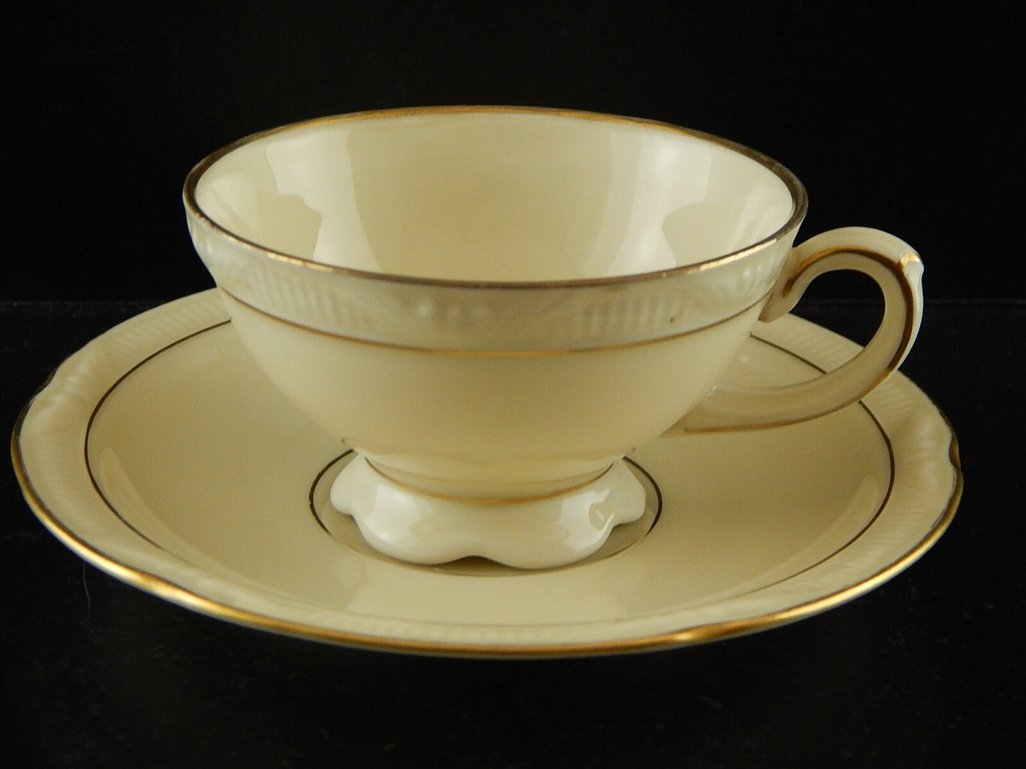 PREZIOSA ANTICA TAZZINA CAFFE' PORCELLANA ZEH SCHERZER BAVARIA RIFINITA IN ORO