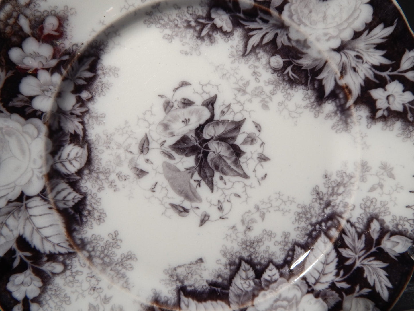 ANTICO PIATTO CERAMICA DISEGNO JARDINIERE VILLEROY & BOCH FINE '800 difetto 1147