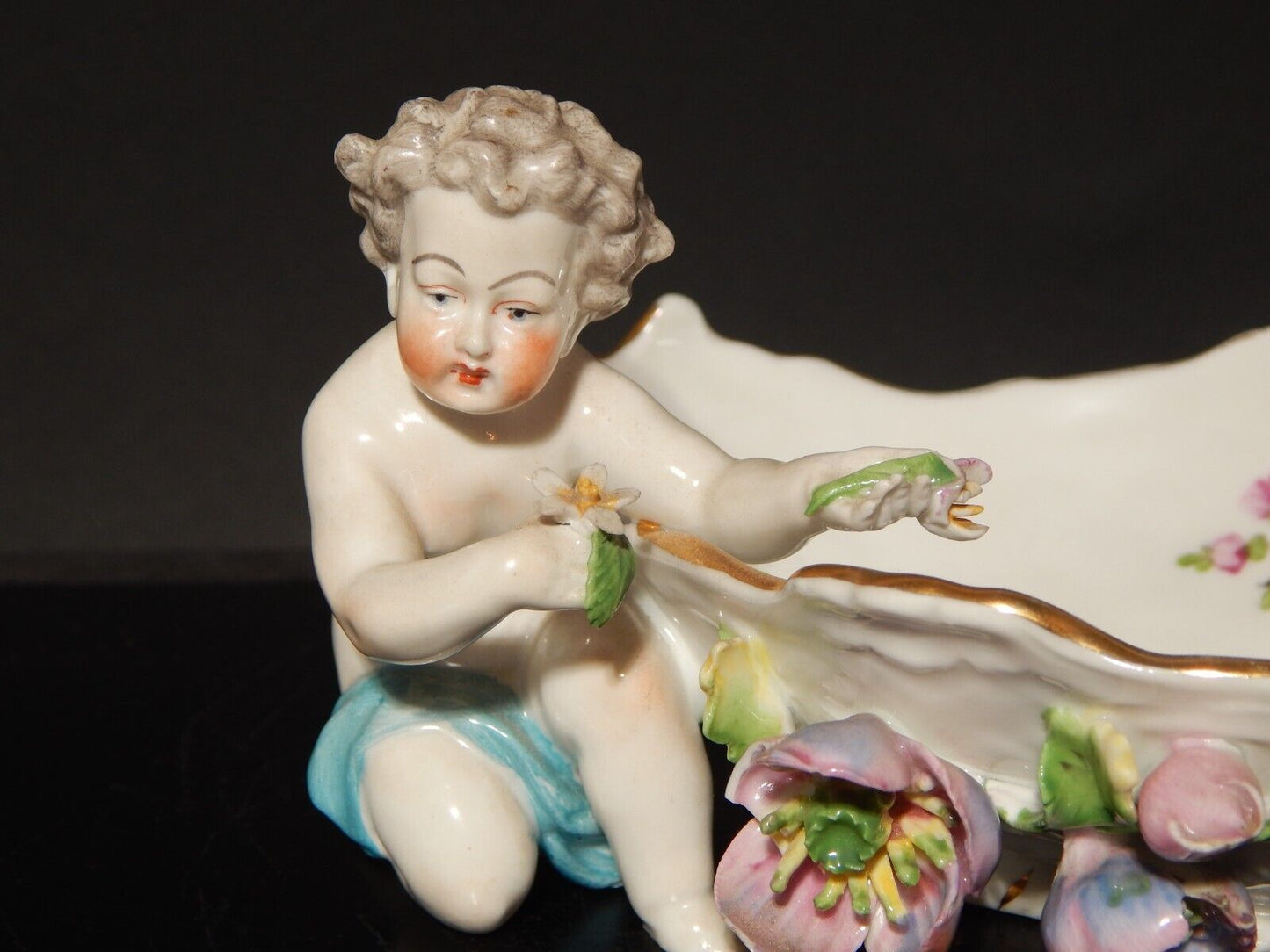 ANTICO PREZIOSO PUTTO CON CIOTOLA PORCELLANA DRESDEN CARL THIEME PRIMO 900