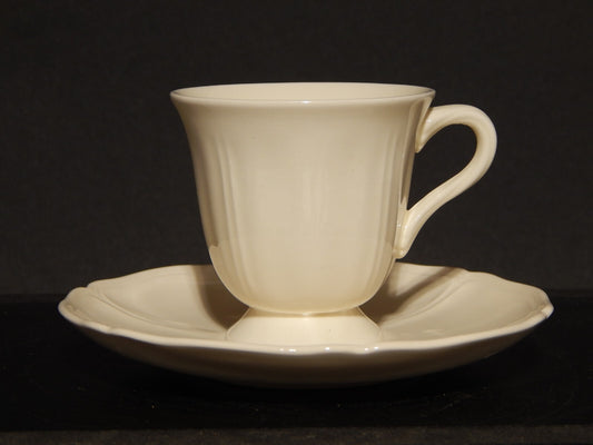VINTAGE CERAMICA WEDGWOOD ETRURIA BARLASTON QUEENS SHAPE TAZZA DEMI TASSE