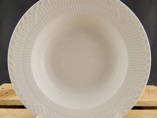 ROYAL COPENHAGEN WHITE FLUTED HALF LACE PLATE PIATTO FONDO PORCELLANA BIANCA