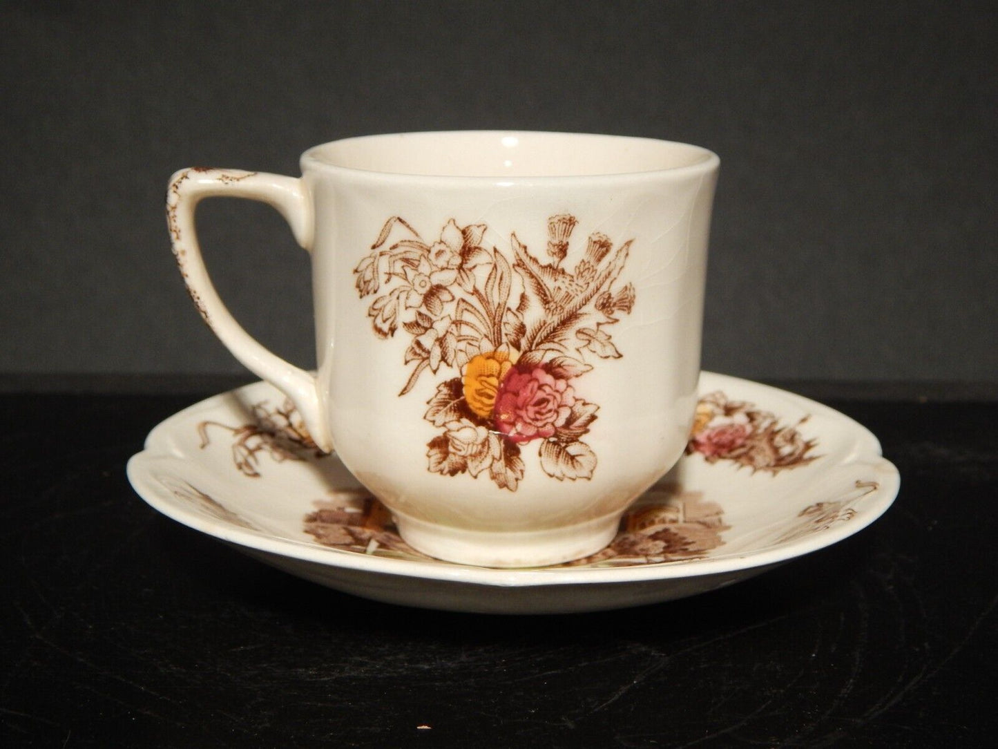 RETRO' TAZZINA CAFFE' PORCELLANA JOHNSON BROS ROYAL HOMES OF BRITAIN HADDON HALL