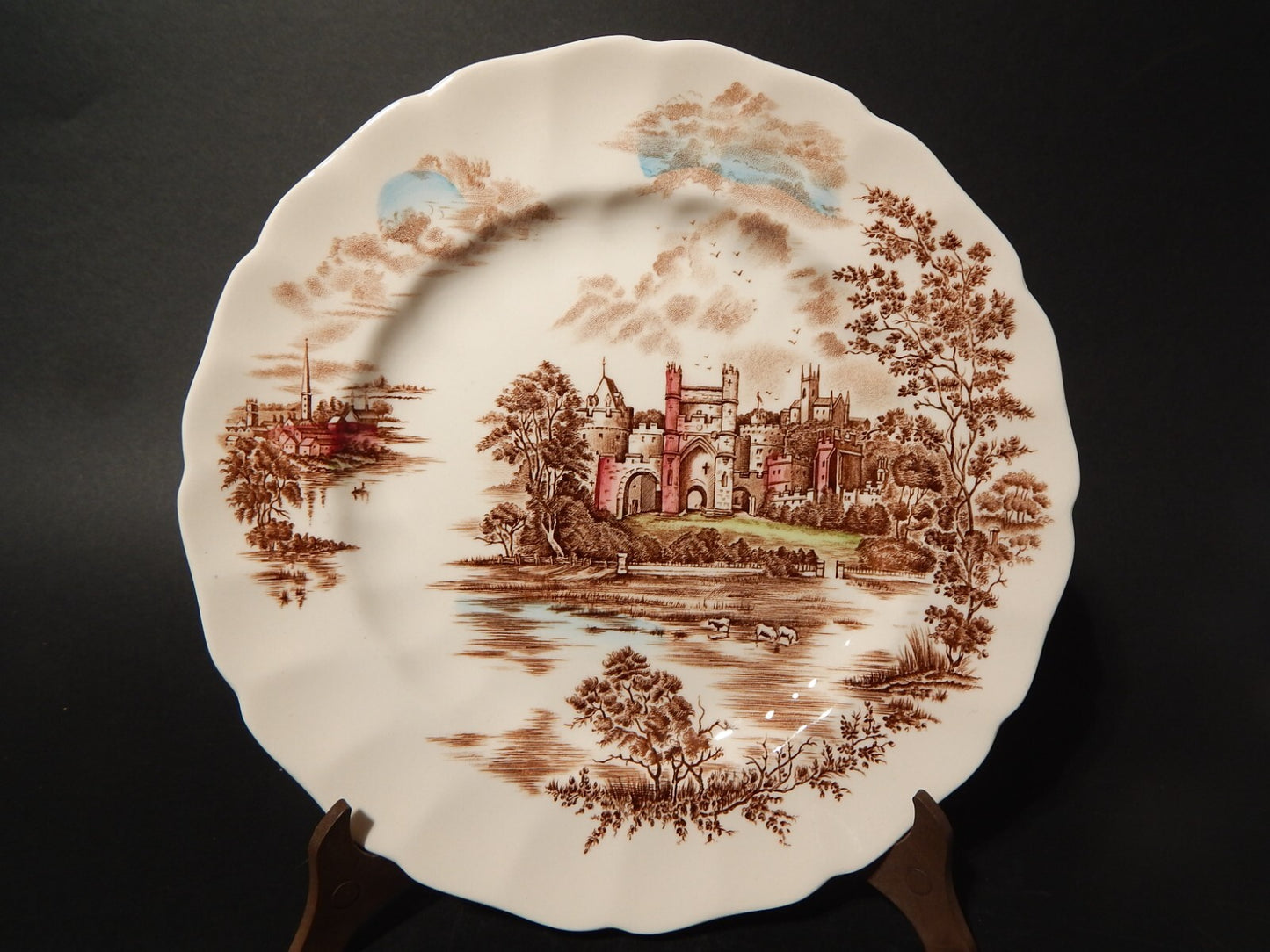 VINTAGE SEMI PORCELLANA JOHNSON BROS ANCIENT TOWERS PIATTO PIANO CM 25