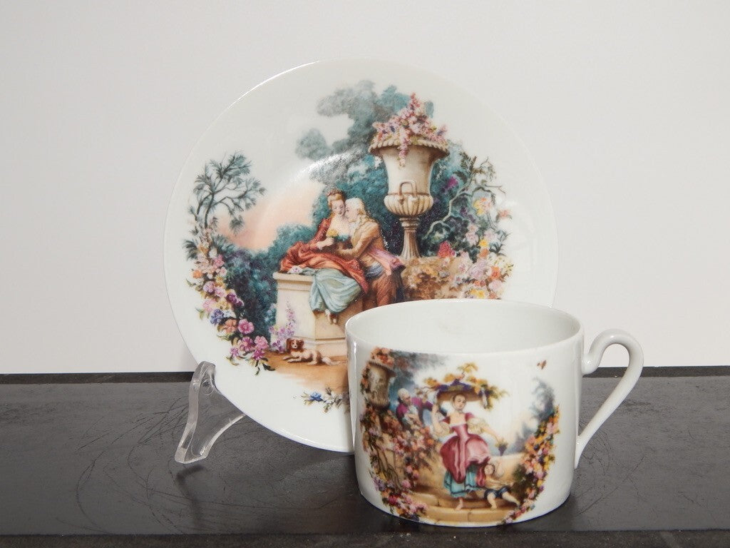 ANTICA PRIMA META' 900 LIMOGES TAZZA TE' PORCELLANA BIANCA CON SCENA GALANTE