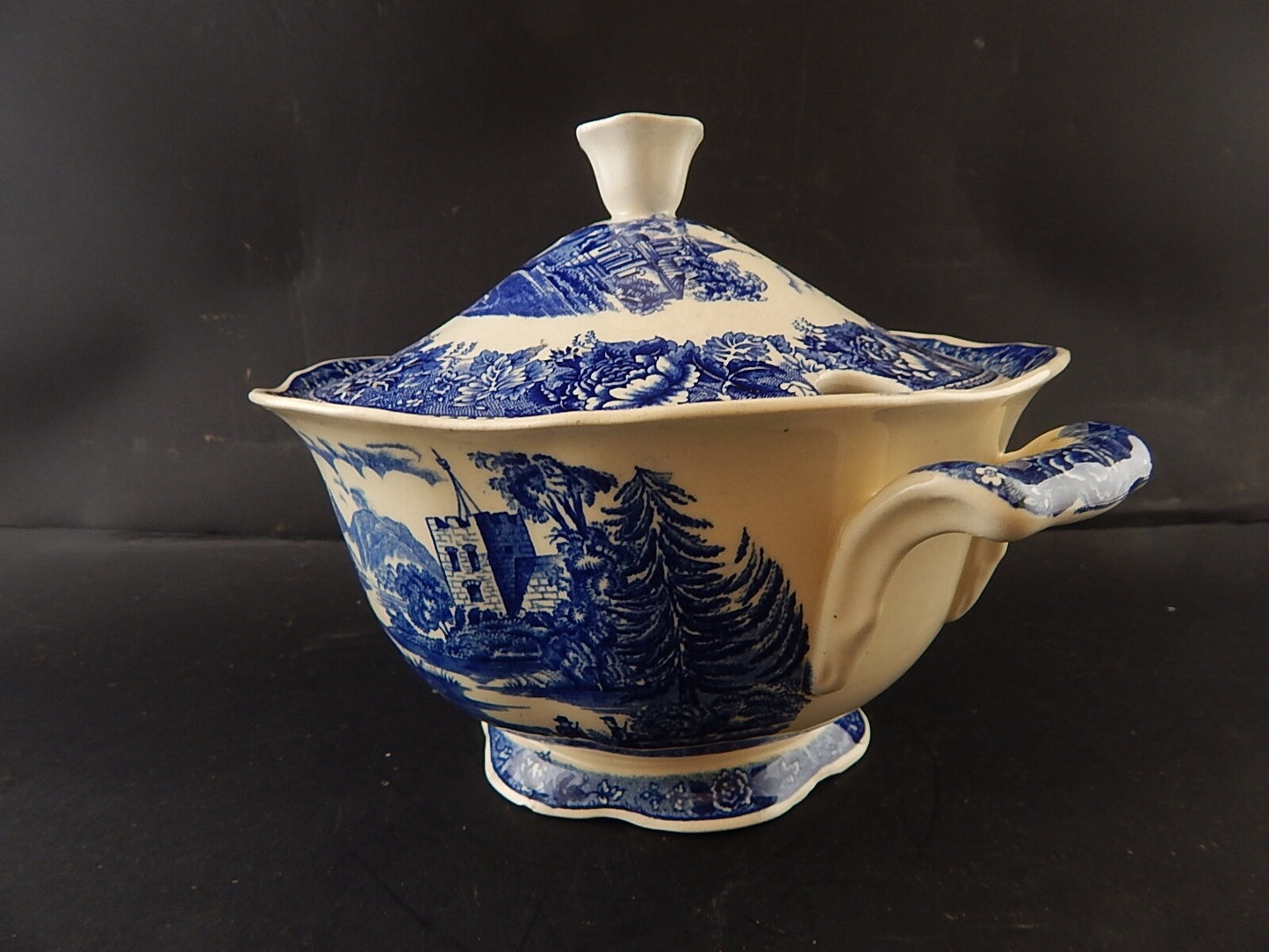 ANTICA ZUPPIERA CENTROTAVOLA PORCELLANA ARABIA FINLANDIA ANNI '30 BIANCA E BLU