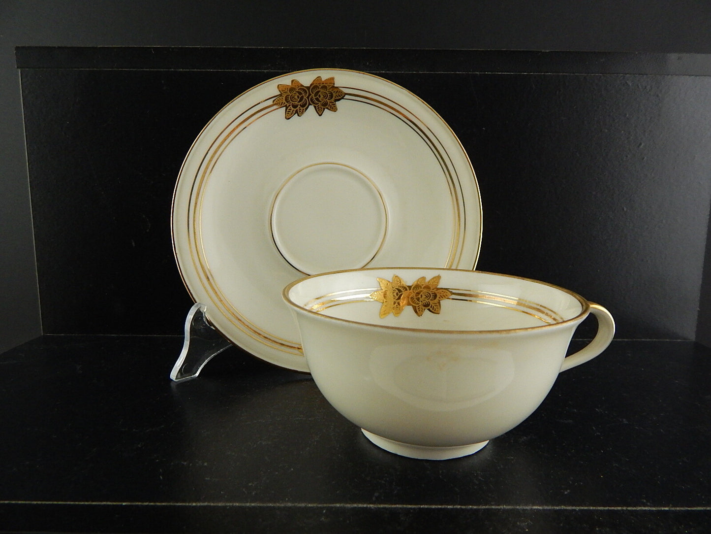 ANTICA TAZZA DA TÈ ART DECO PORCELLANA AVORIO ROSE ORO BAVARIA OSCAR SCHALLER