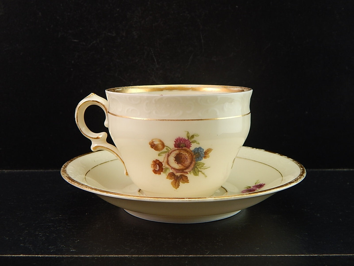 ANTICA TAZZA KPM COPENHAGEN PORCELLANA BOUQUET DI FIORI E ORO DEL 1924 #1204