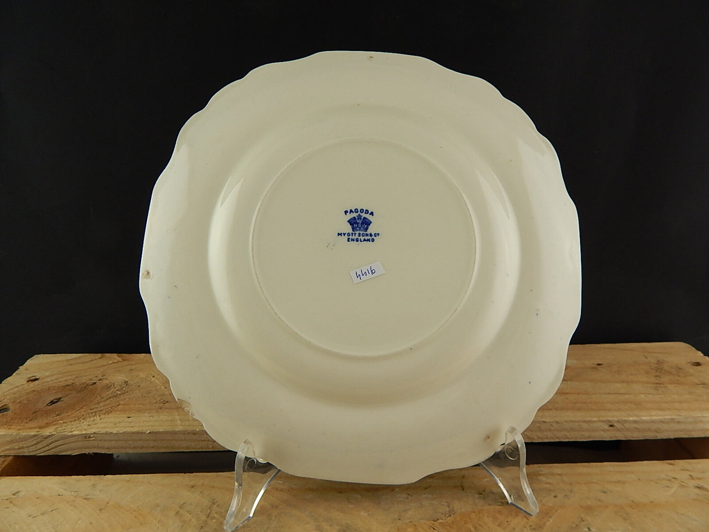 ANTICO PIATTO TORTA CERAMICA INGLESE BY MYOTT & SONS PAGODA CM 23 BIANCO BLU