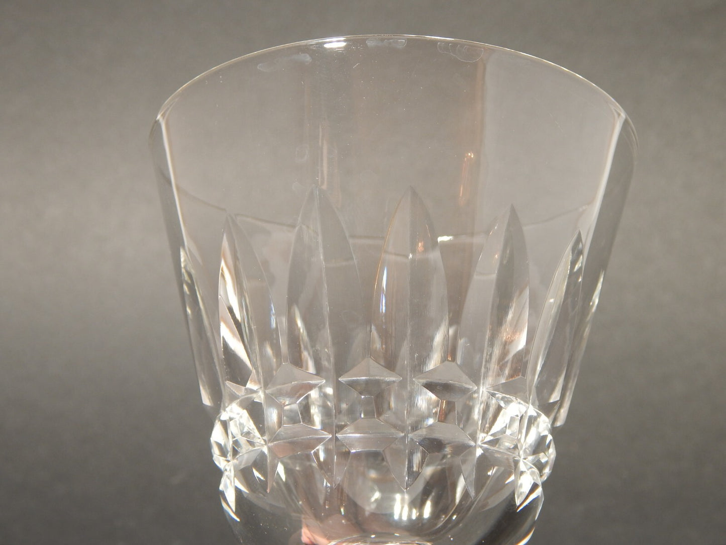 ANTICO ELEGANTE ART DECO SERVIZIO 8 BICCHIERI CALICI CRISTALLO BOEMIA MOLATI