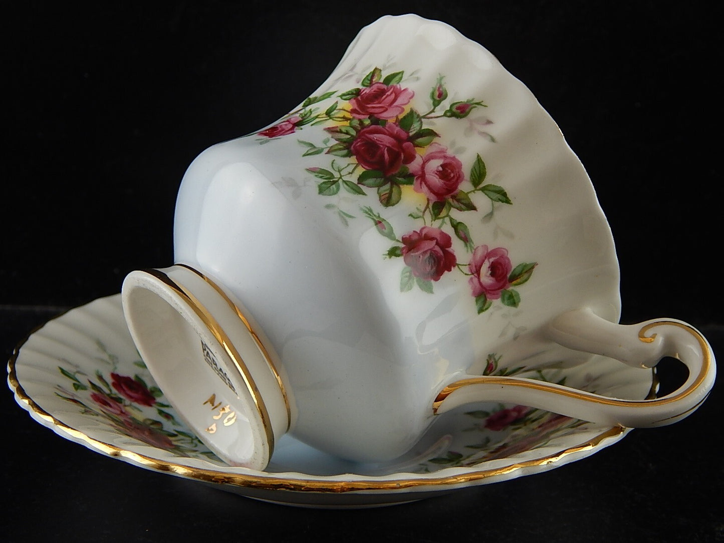 PREZIOSA VINTAGE PORCELLANA INGLESE PARAGON BONE CHINA TAZZA MINUET PINK ROSES