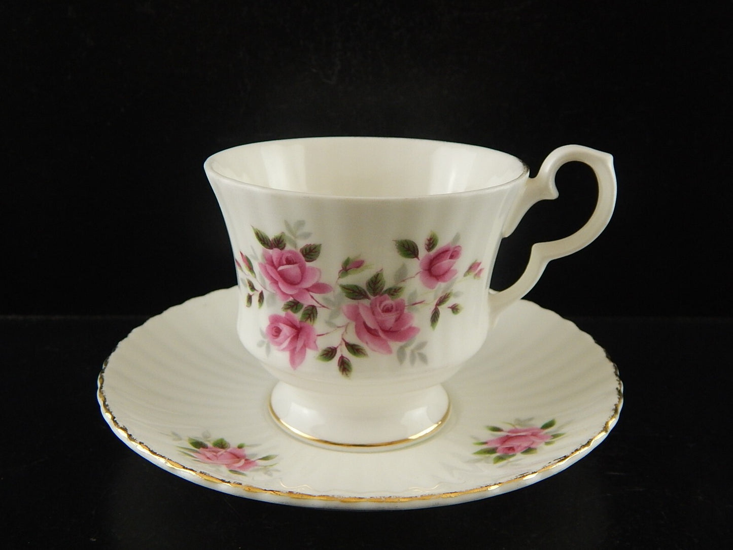 PREZIOSA PORCELLANA INGLESE ROYAL WINDSOR TAZZA VINTAGE BONE CHINA ROSE