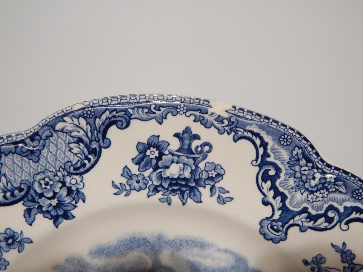 VINTAGE JOHNSON BROS OLD BRITAIN CASTLE BLU PIATTO PIANO PORCELLANA DIFETTO 1905