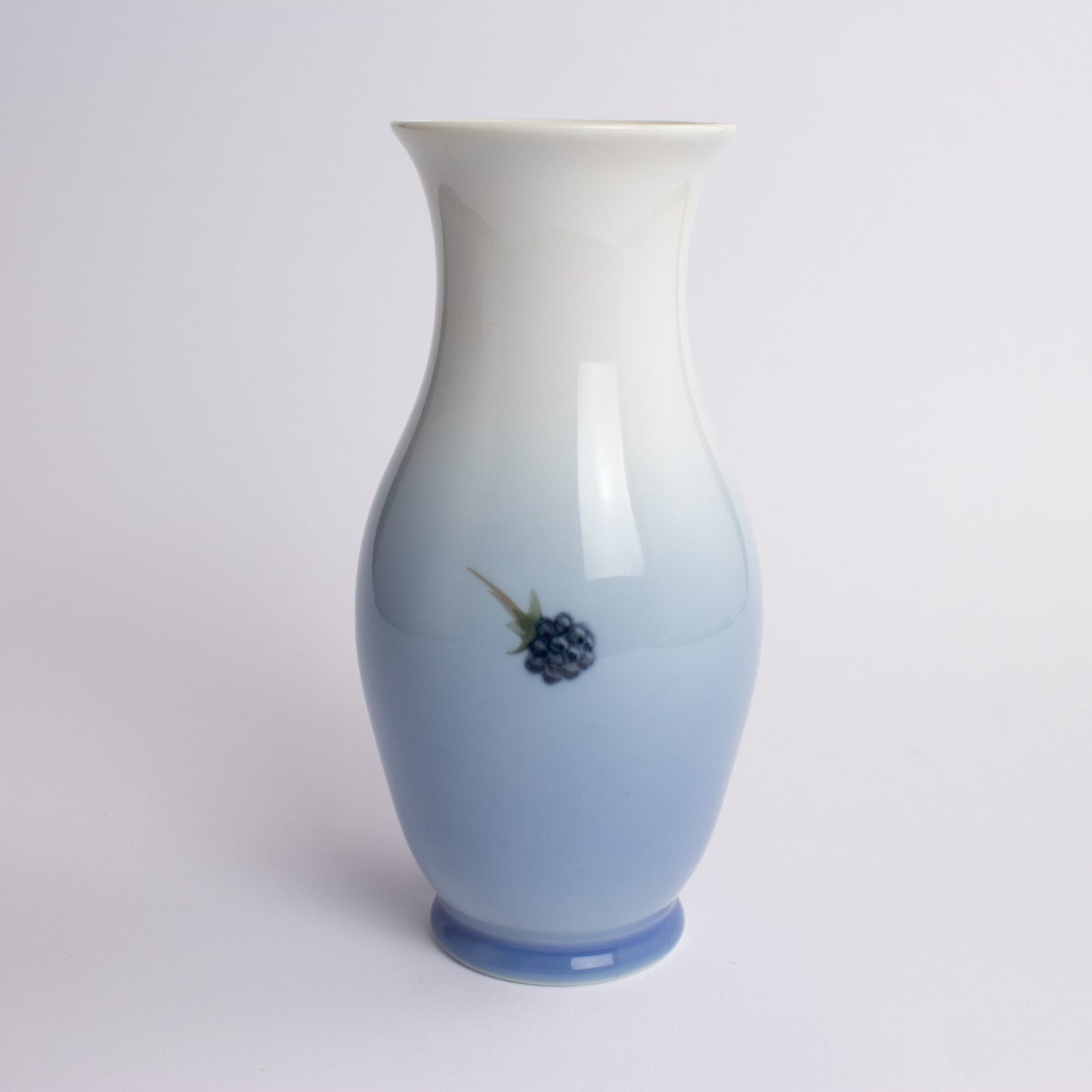 VASO PORCELLANA ROYAL COPENHAGEN "Le More" ORIGINALE HANDMADE 288-2289