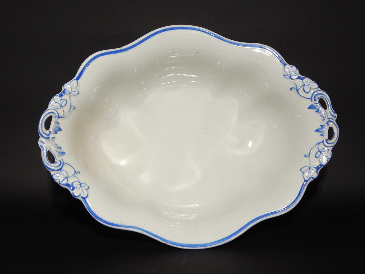 ANTICA RARA FRUTTIERA CENTROTAVOLA CERAMICA BIANCA E BLU RICHARD MILANO FINE 800