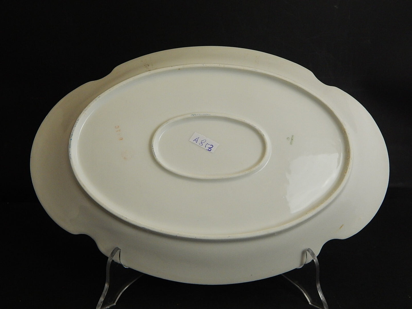 ANTICO VASSOIO PORCELLANA BIANCA GINORI LIBERTY GHIRLANDA DI ROSE NODI D'AMORE