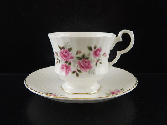 PREZIOSA PORCELLANA INGLESE ROYAL WINDSOR TAZZA VINTAGE BONE CHINA ROSE