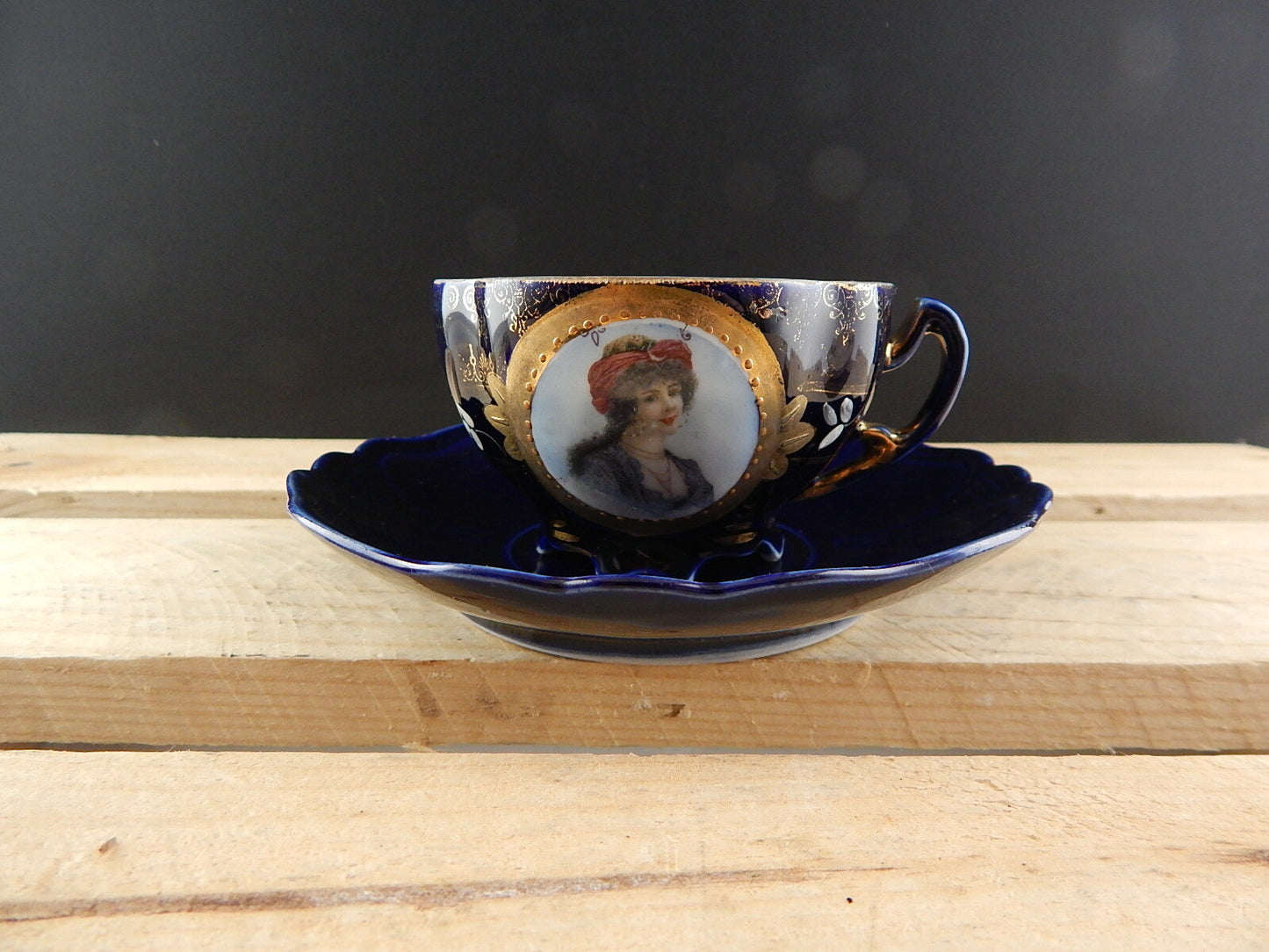 ANTICA PREZIOSA TAZZA PIATTO PORCELLANA ART NOUVEAU BLU COBALTO COLLEZIONE 1900