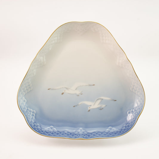 PIATTO PORTATA TRIANGOLARE PORCELLANA E ORO ZECCHINO GABBIANI BING&GRONDAHL 354
