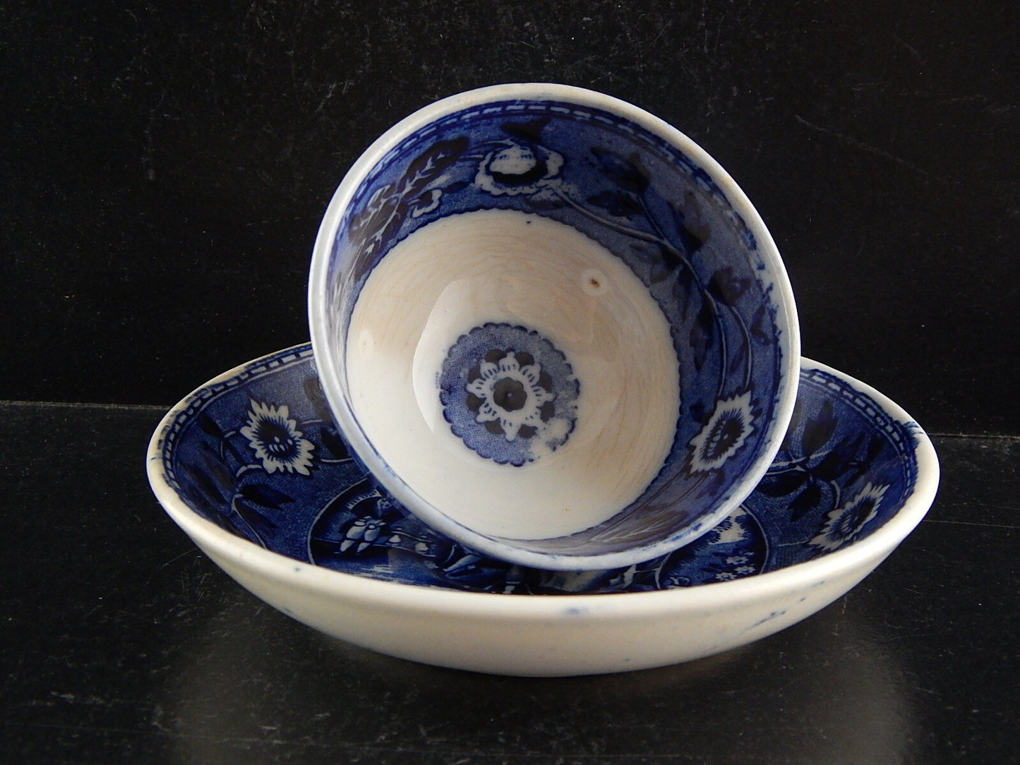 ANTICA TAZZA TE' CON PIATTINO CERAMICA MAASTRICHT P REGOUT TEA DRINKER META' 800