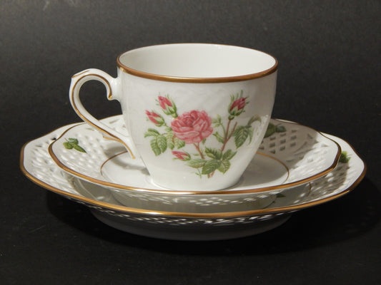 TRIO TAZZA PORCELLANA SCHUMANN BAVARIA PIERRE JOSEPH REDOUTE' ROSA BURGUNDIAN