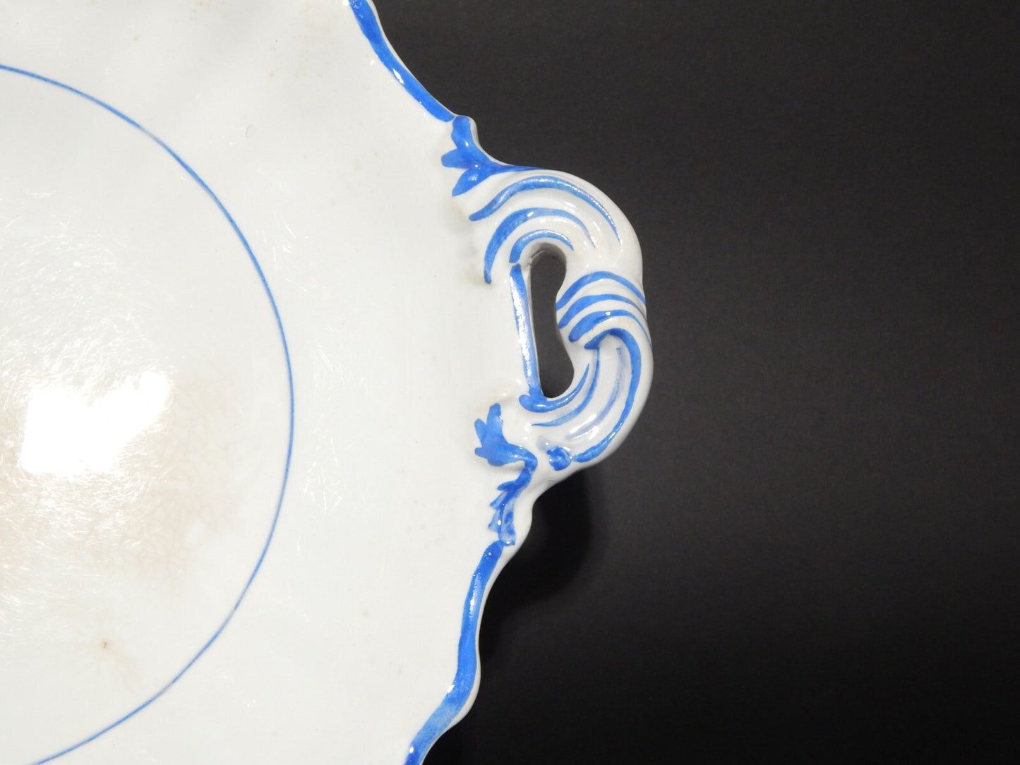 ANTICA ALZATA FRUTTIERA CENTROTAVOLA CERAMICA BIANCA BLU RICHARD MILANO FINE'800