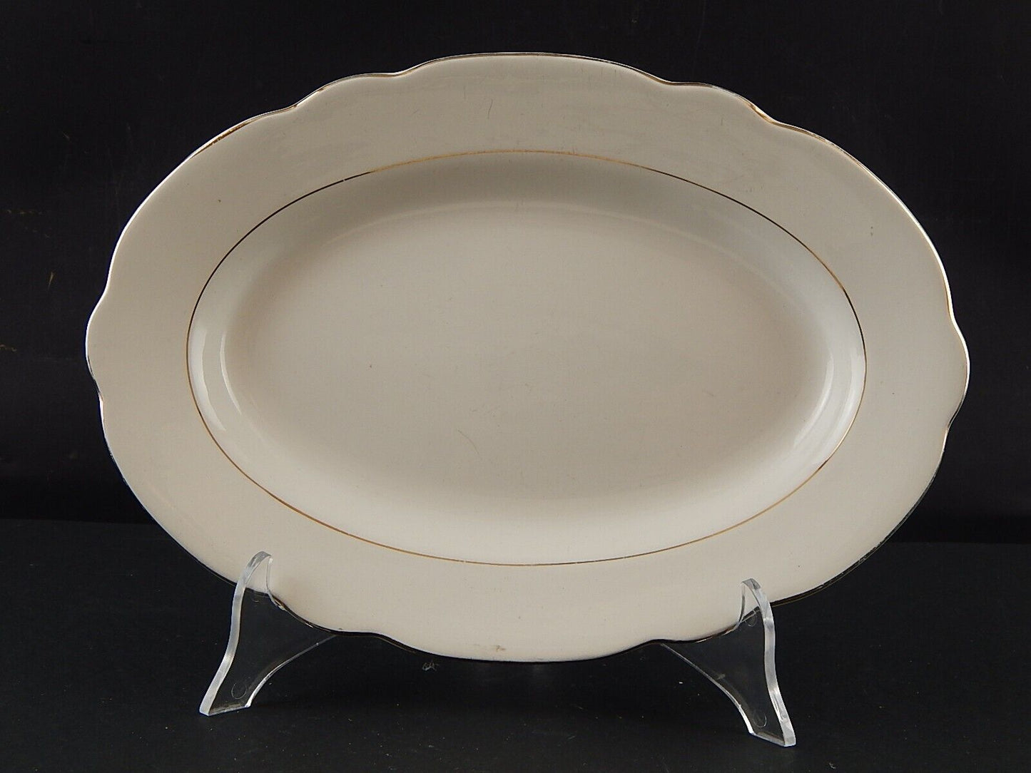 ANTICO VASSOIO PIATTO OVALE CERAMICA BIANCA PROFILO ORO LAVENO REVELLI