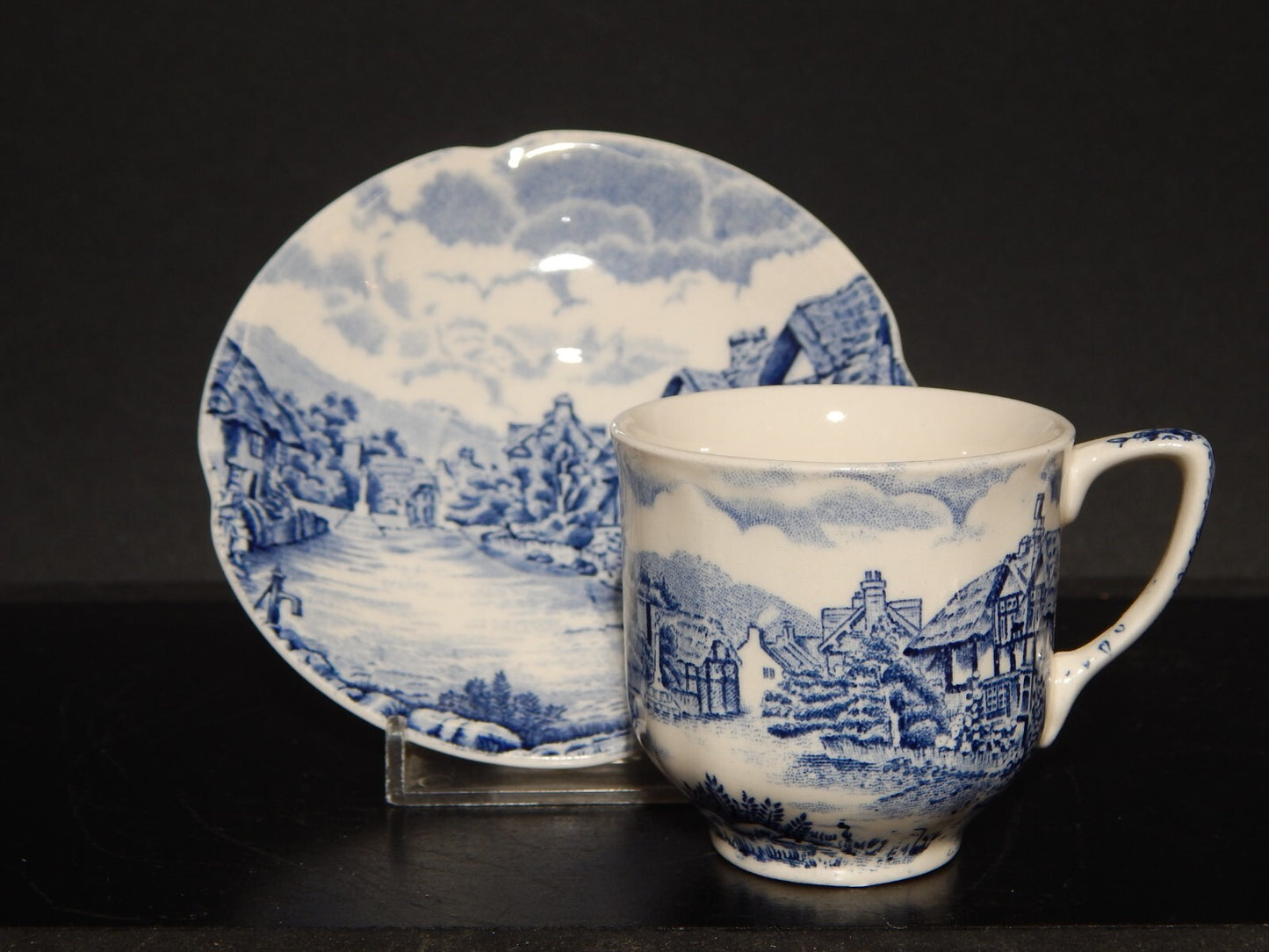 ANTICA TAZZINA CAFFE' SEMI PORCELLANA JOHNSON BROS OLDE ENGLISH COUNTRYSIDE 1356