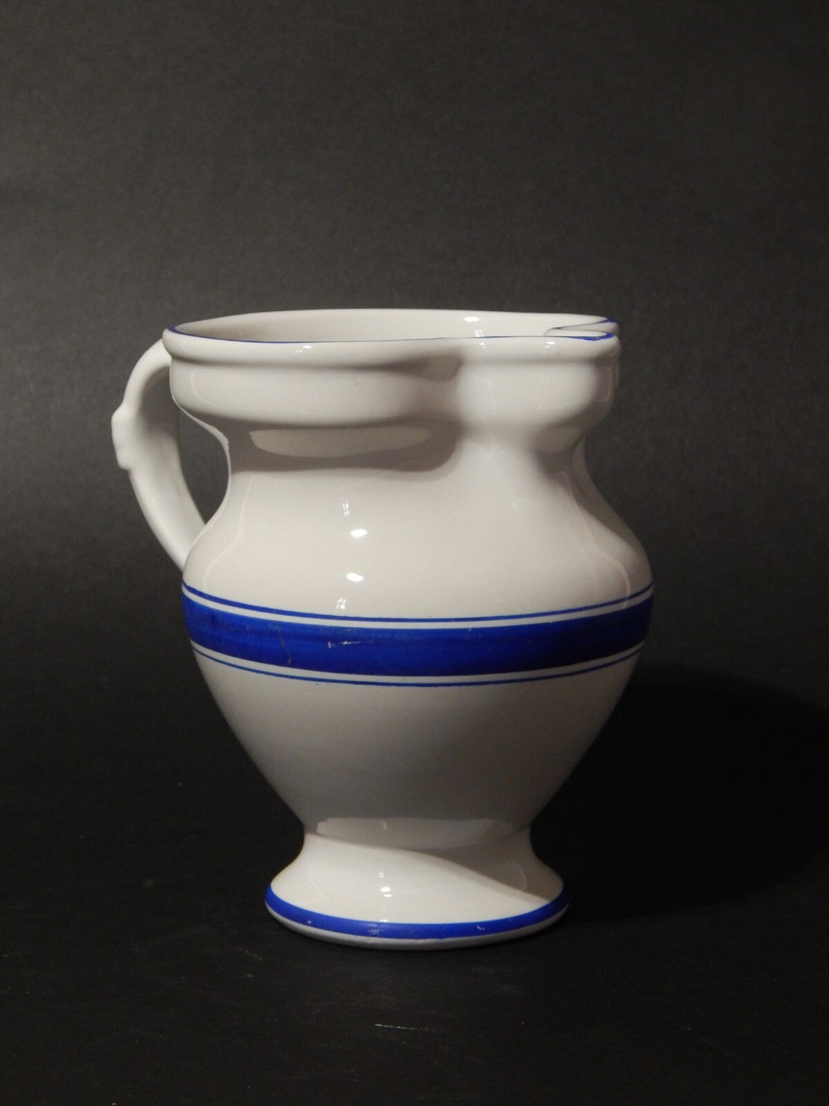 ANTICA CARAFFA BROCCA CERAMICA BIANCA E BLU REVELLI LAVENO