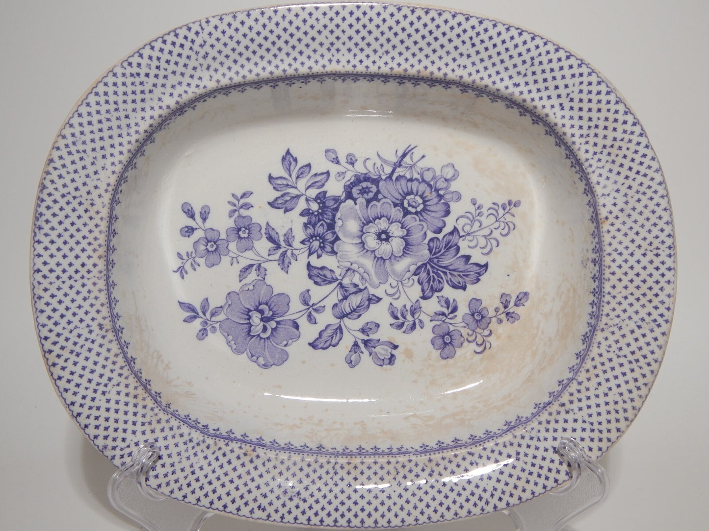 ANTICO VASSOIO FONDO CERAMICA STAFFORDSHIRE PRIMAVESI 1860 ERMINE BORDER VIOLA
