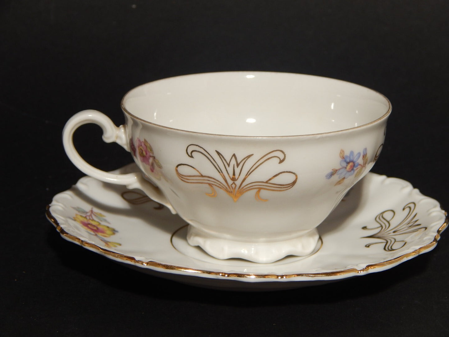 ANTICA TAZZA TE' PORCELLANA BIANCA BAVARIA SELTMANN WEIDEN THERESIA B1102