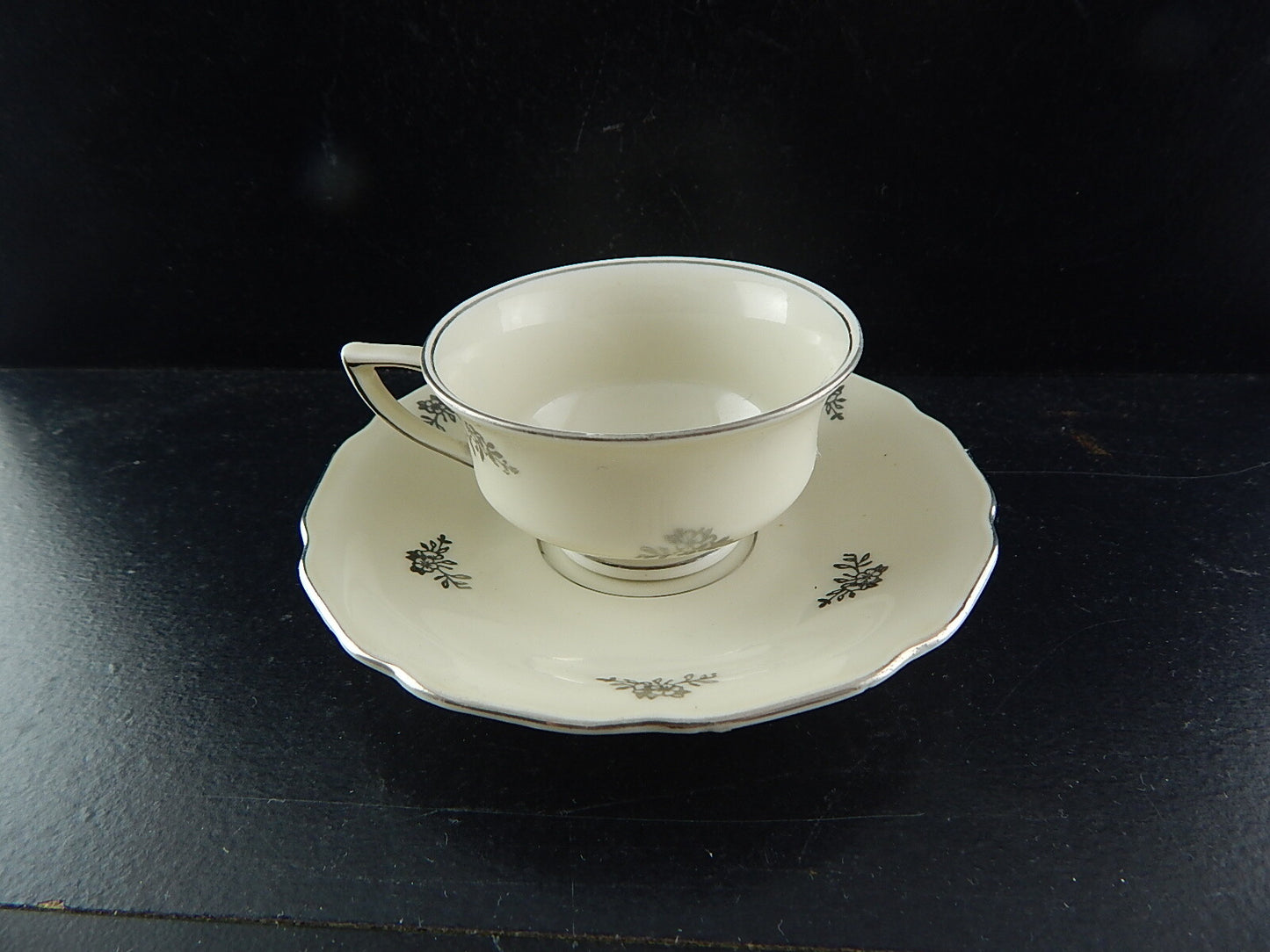 ANTICA PREZIOSA RARA TAZZINA CAFFÈ BOHEMIA ROYAL IVORY DECORO ARGENTO